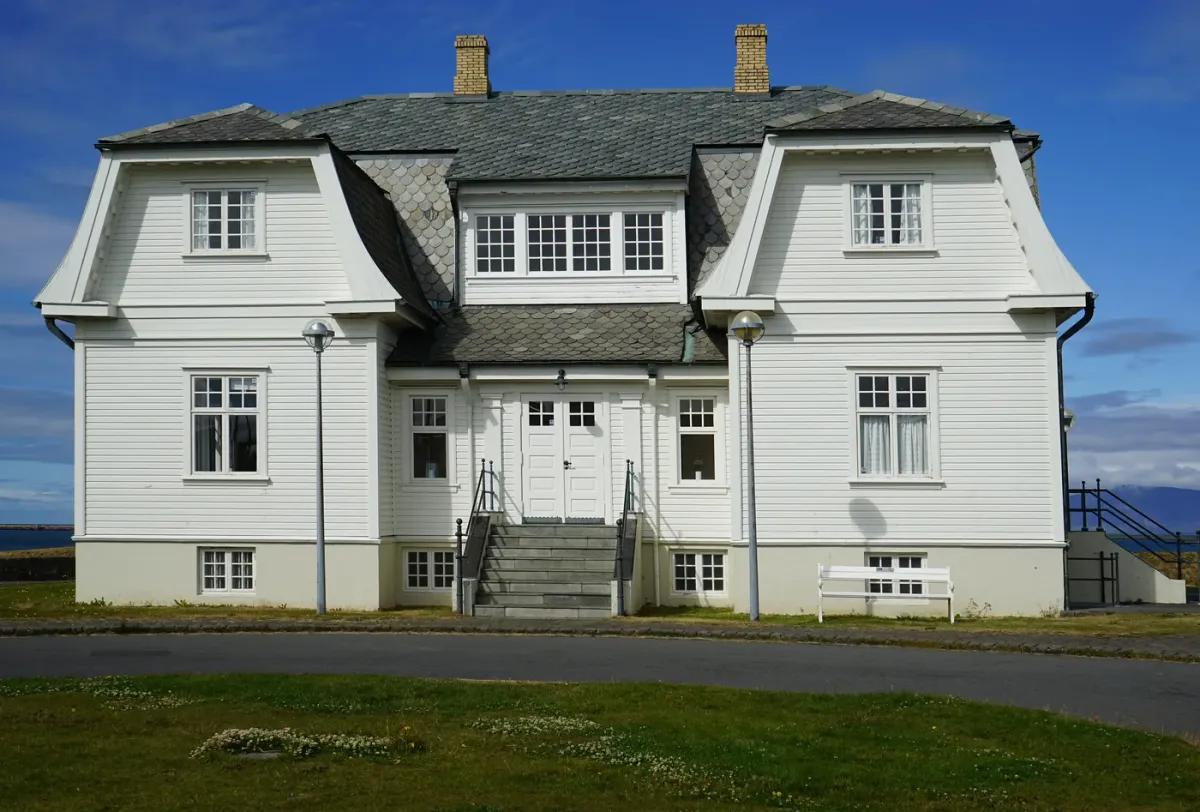 Útboð – þak Stjórnsýsluhússins á Ísafirði