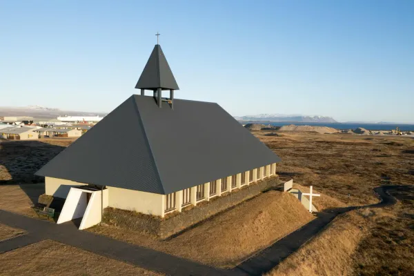 Grenndarkynning á breytingu deiliskipulags fyrir Hlíðarbraut 2 vegna stækkunar húss
